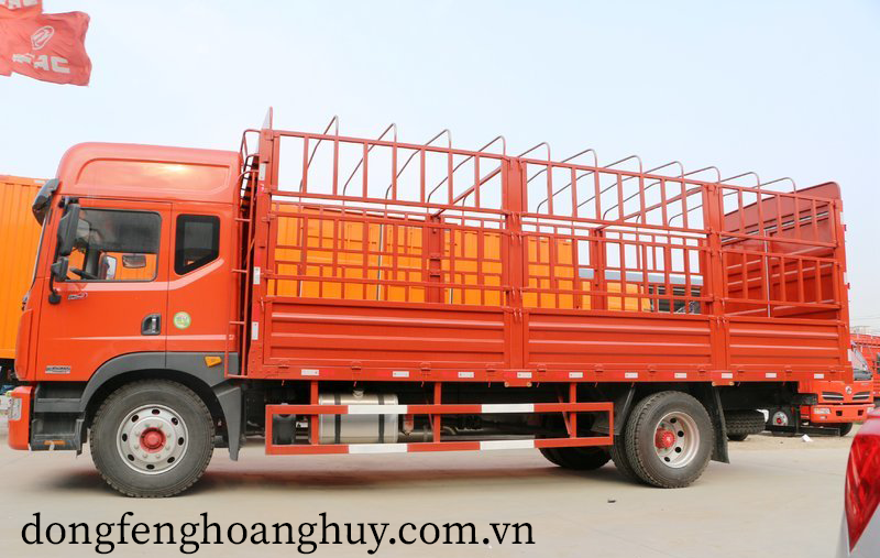 xe-tai-dongfeng-thung-mui-bat-9-5m-1-1